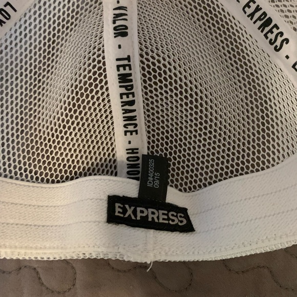 Express fitted hat - Picture 5 of 5